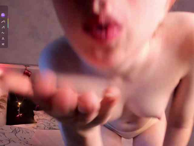 Camilla-Kelly webcam