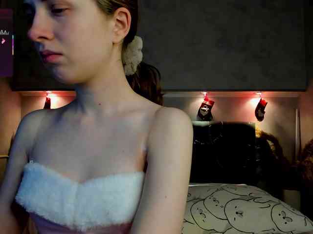 Camilla-Kelly webcam