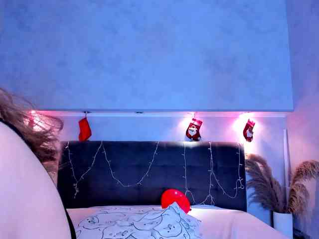 Camilla-Kelly webcam