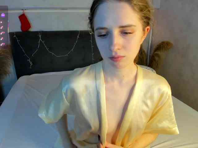 Camilla-Kelly webcam