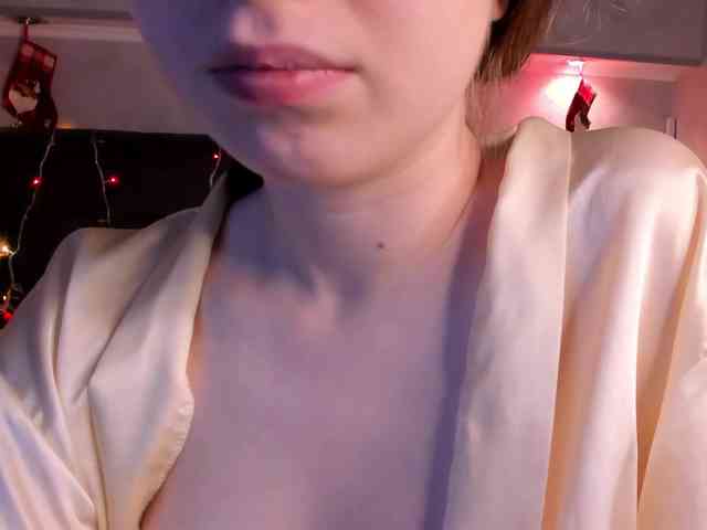 Camilla-Kelly webcam