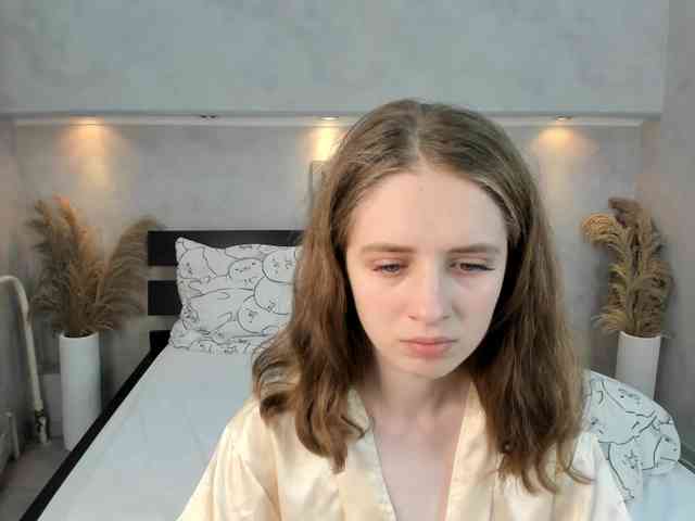 Camilla-Kelly webcam
