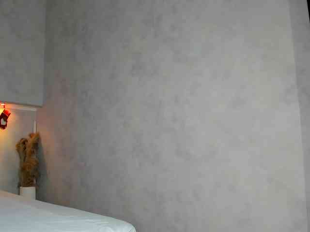 Camilla-Kelly webcam