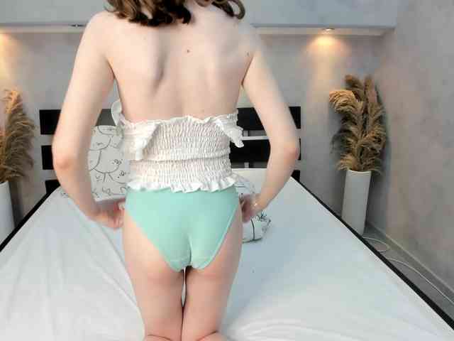 Camilla-Kelly Camilla-Kelly