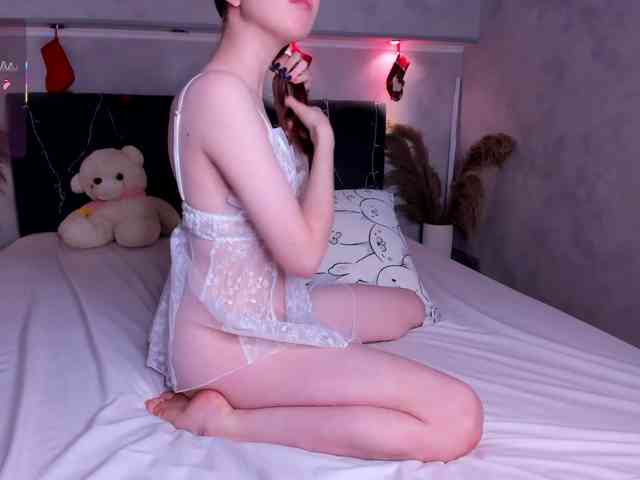 Camilla-Kelly webcam