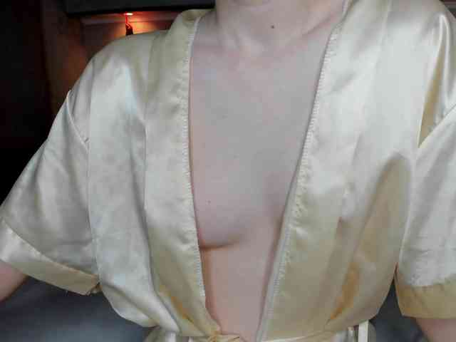 Camilla-Kelly webcam