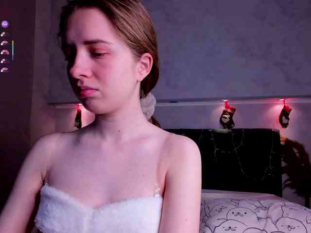 Camilla-Kelly webcam