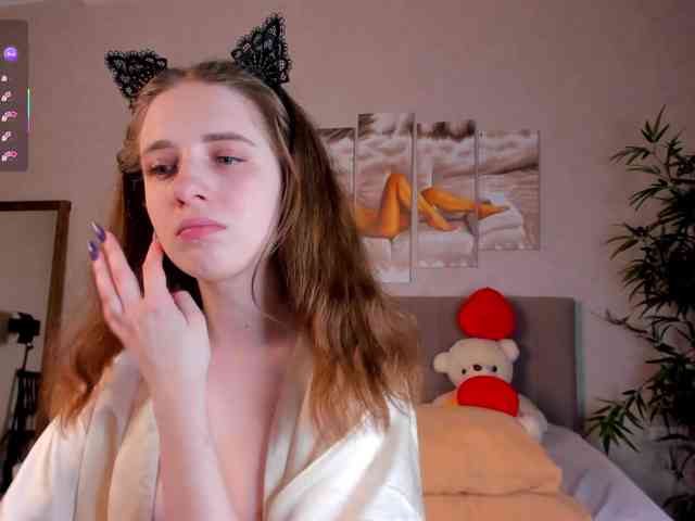 Camilla-Kelly webcam