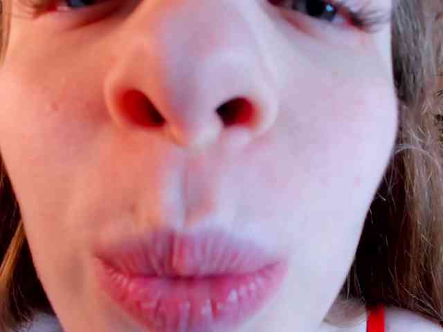 Camilla-Kelly webcam