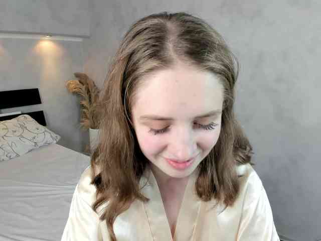 Camilla-Kelly webcam