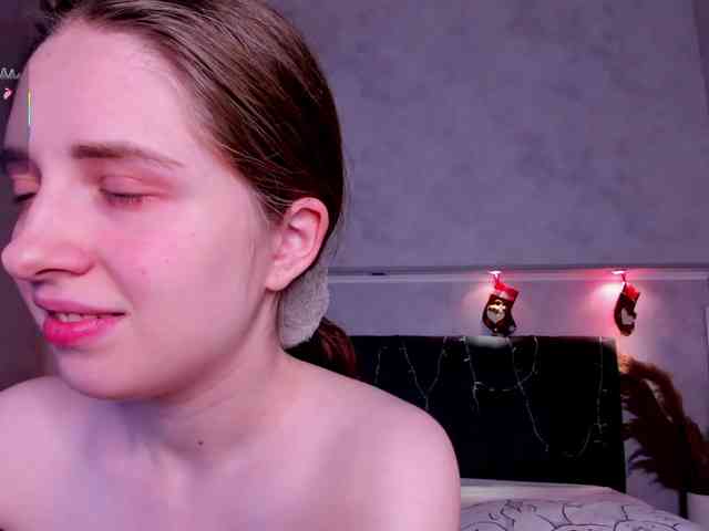 Camilla-Kelly webcam