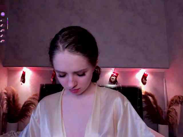 Camilla-Kelly webcam