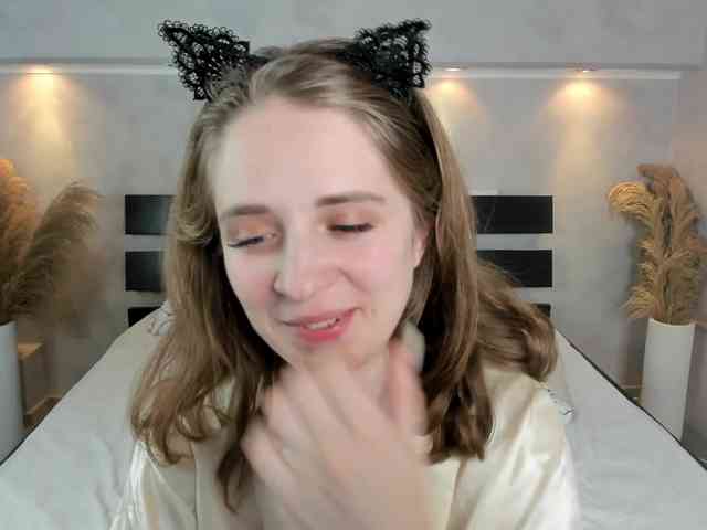 Camilla-Kelly webcam
