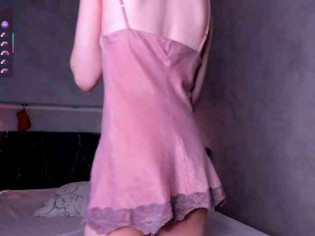 Camilla-Kelly webcam