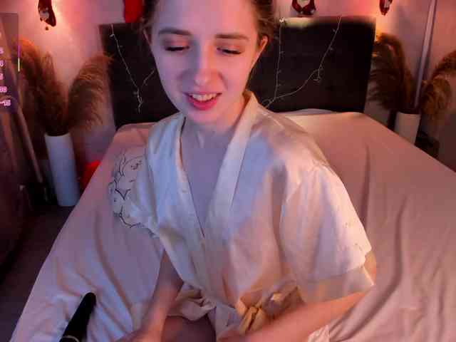 Camilla-Kelly webcam