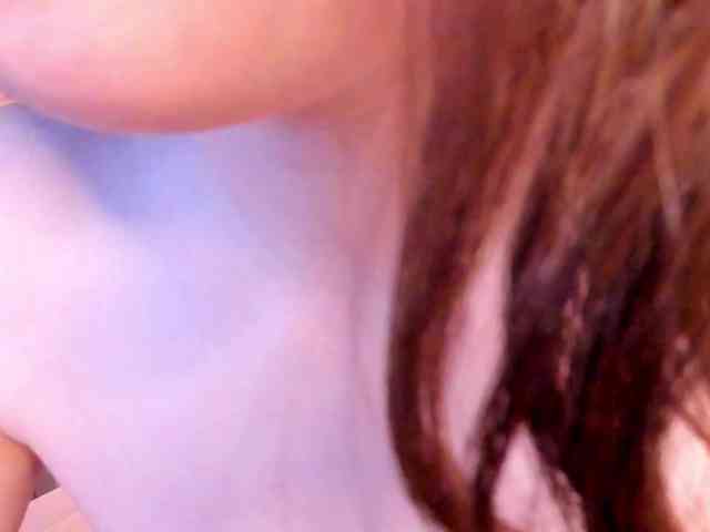 Camilla-Kelly webcam