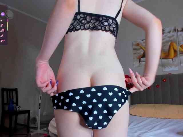 Camilla-Kelly webcam