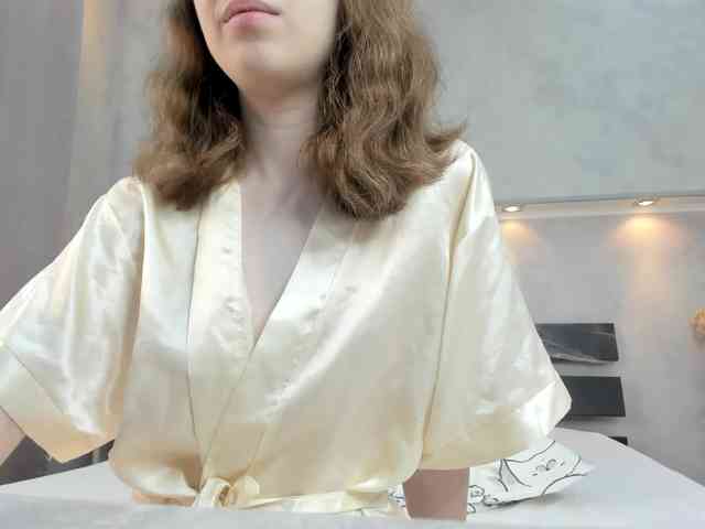 Camilla-Kelly webcam