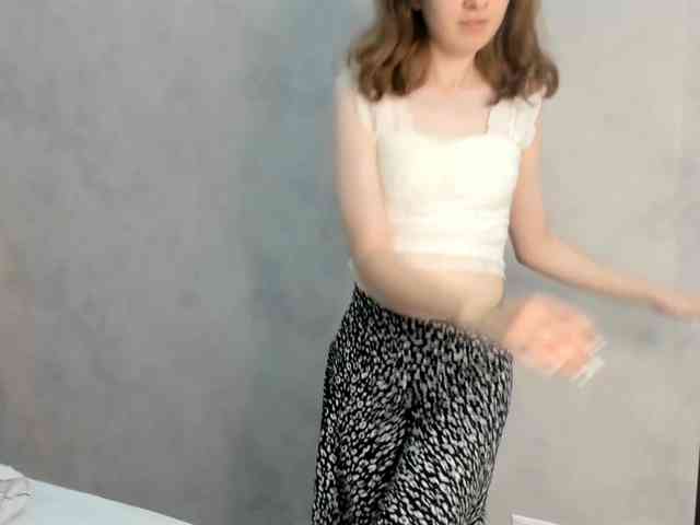 Camilla-Kelly webcam