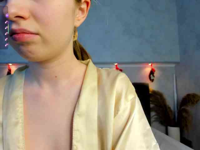 Camilla-Kelly webcam