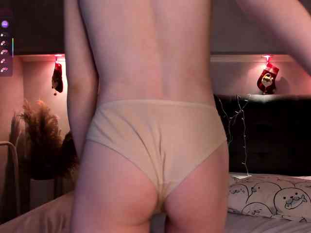 Camilla-Kelly webcam