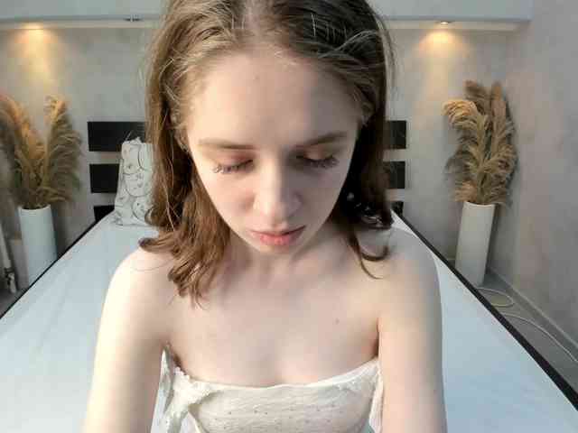 Camilla-Kelly Camilla-Kelly