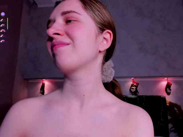 Camilla-Kelly webcam