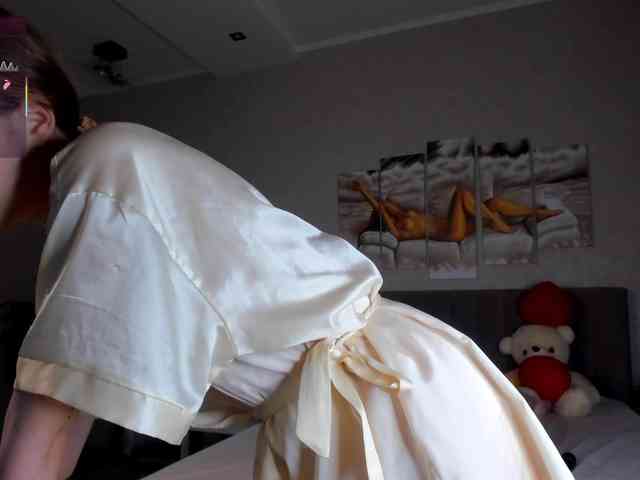 Camilla-Kelly webcam