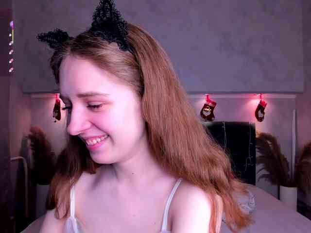 Camilla-Kelly webcam