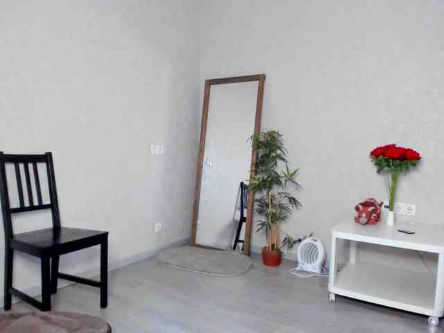 Camilla-Kelly webcam