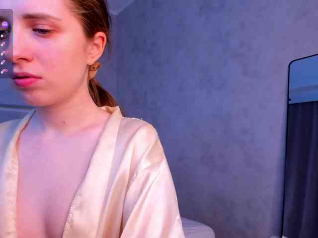 Camilla-Kelly webcam