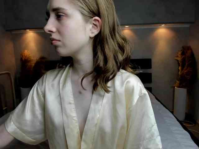 Camilla-Kelly Camilla-Kelly