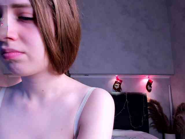 Camilla-Kelly webcam