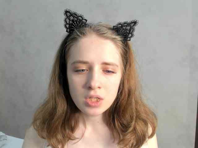 Camilla-Kelly webcam