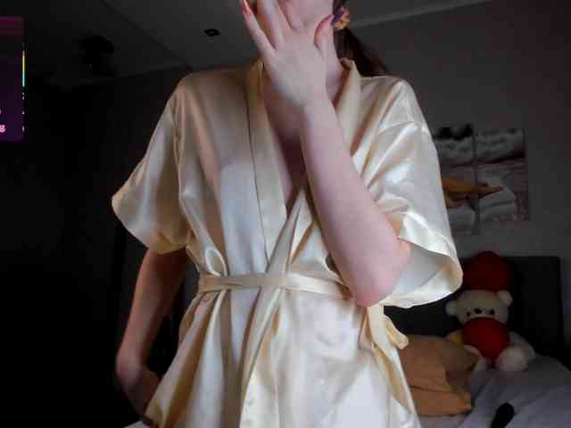 Camilla-Kelly webcam