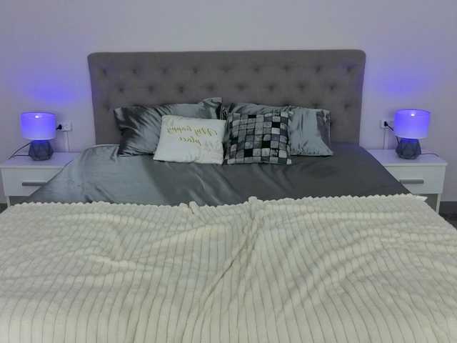 IsabelleDior's BongaCams show and profile