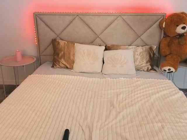 IsabelleDior Live Webcam on BongaCams