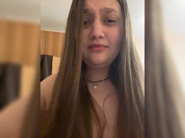 Neisi's BongaCams show and profile