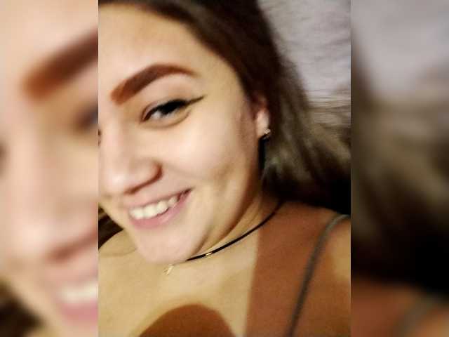 Neisi's BongaCams show and profile