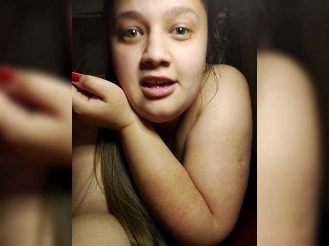 Neisi's BongaCams show and profile