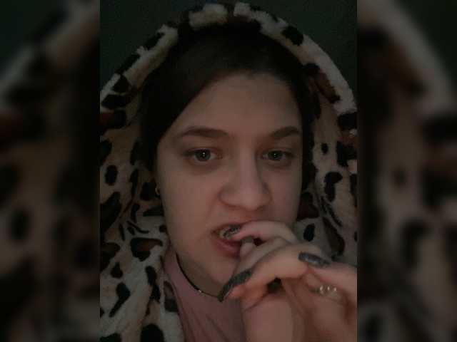 Neisi's BongaCams show and profile