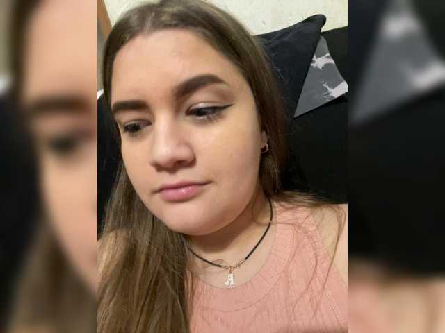 Neisi's BongaCams show and profile