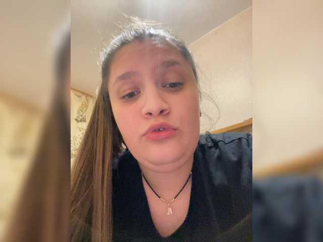 Neisi's BongaCams show and profile