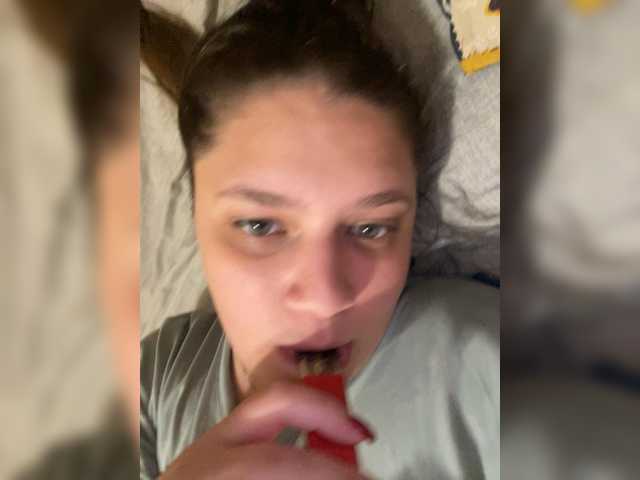 Neisi's BongaCams show and profile