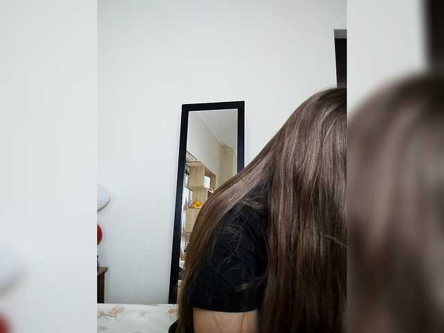 Neisi – webcam model profile photo