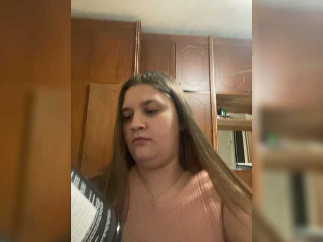 Neisi's BongaCams show and profile