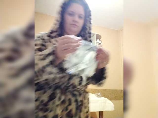 Neisi's BongaCams show and profile