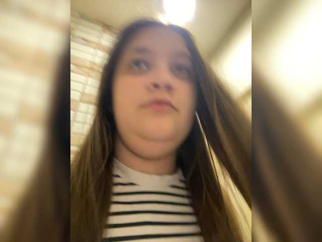 Neisi's BongaCams show and profile