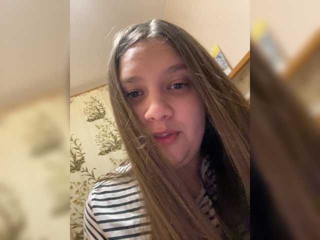 Neisi's BongaCams show and profile