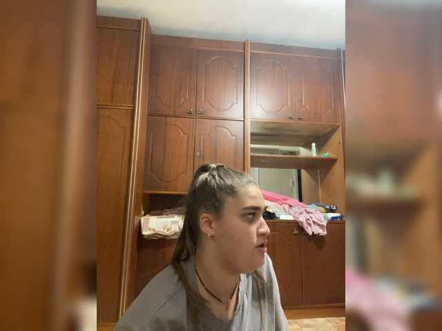 Neisi from BongaCams